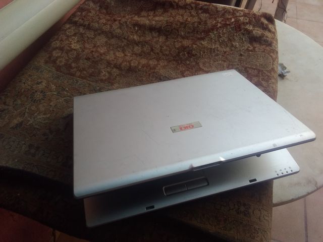 Portátil Oki Negro/Plateado