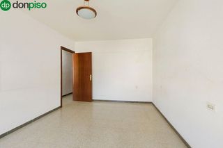 Piso en venta en Camino de Ronda - Rosaleda en Granada
