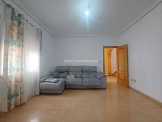 Casa en venta en Baeza