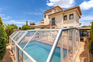 Chalet en venta en Ogíjares