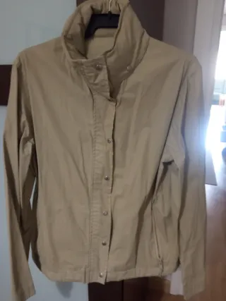 Chubasquero Trafaluc Beige