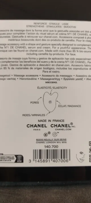 Chanel N°1 de Chanel Masajeador Facial Rojo