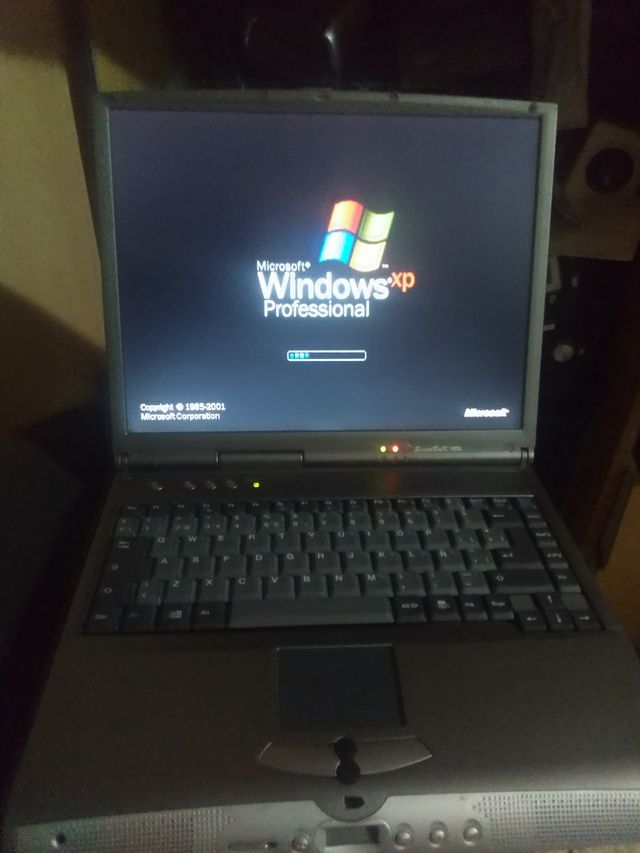 Portátil para taller de coches 
