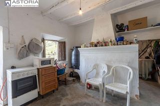 Cortijo en venta en Barrio de la Vega en Monachil