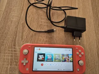 Nintendo Switch Lite Rosa + juego GTA