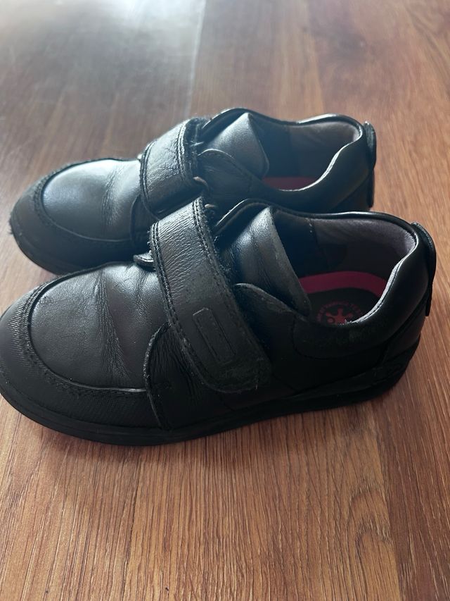 Zapatos Biomecanics Talla 26