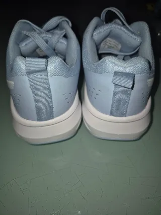 Zapatillas deportivas cordones talla 36