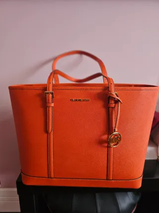 Bolso Michael Kors Naranja y Dorado