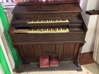 Piano antiguo madera años 40