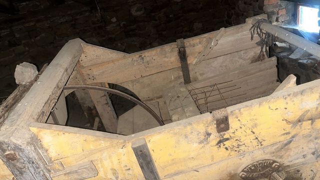 Trilladora y aventadora de madera