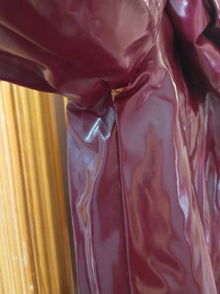 Abrigo chubasquero con pelo easy wear. Talla L