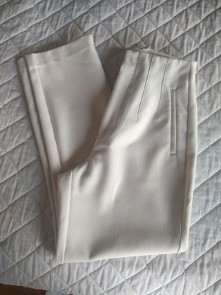 Pantalón Stradivarius Talla S Beige Pinzas