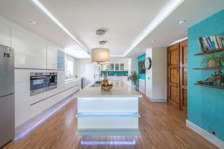 Chalet en alquiler en Nagüeles Alto en Marbella