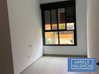 Piso en alquiler en Benicalap en Valencia