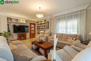 Chalet en venta en Ogíjares