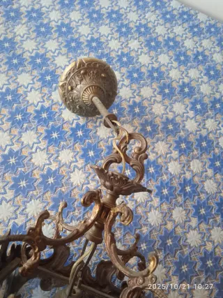 Lampadario vintage oro e trasparente