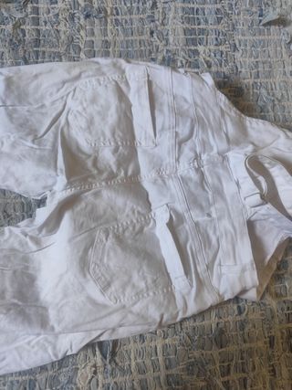 Peto vaquero blanco roto