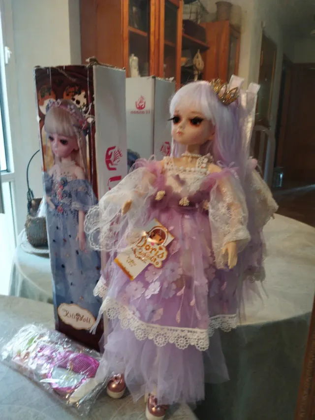 Muñeca Kiligdoll Morada con Accesorios