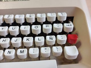 Olivetti LETTERA 35 Máquina de Escribir con Maletí