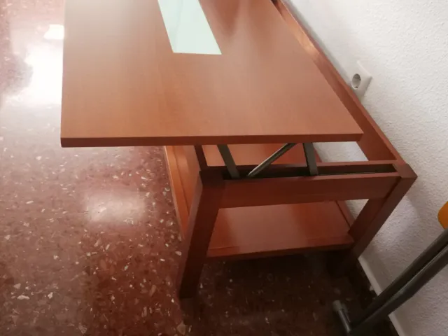 Mesa de centro elevable de madera