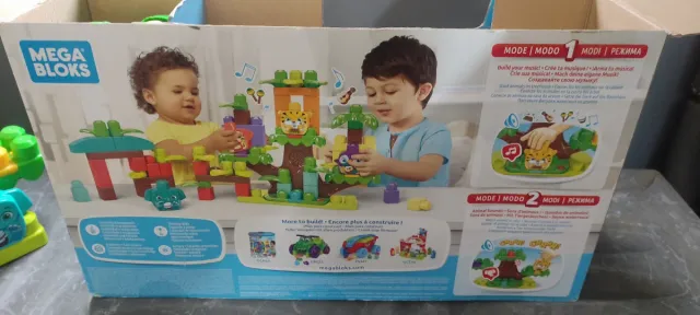 Mega Bloks Casa del Árbol con Animales