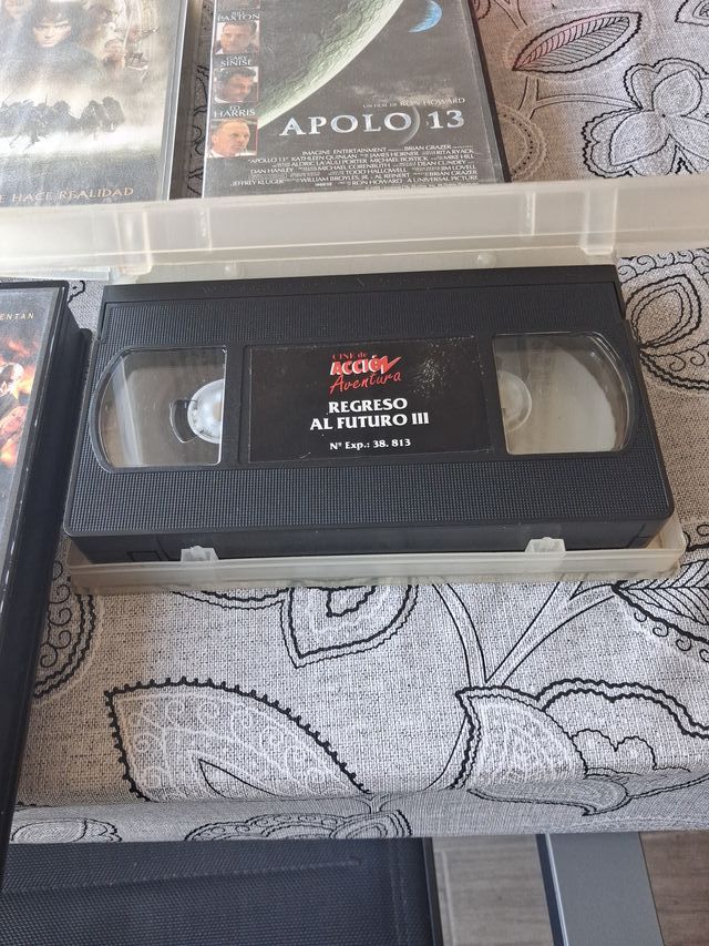Lote 4 Film VHS: Il Signore degli Anelli...