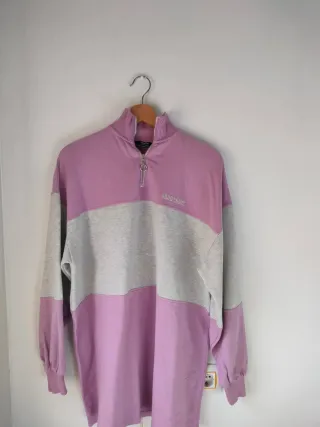 Sudadera oversize lila y gris con cremallera