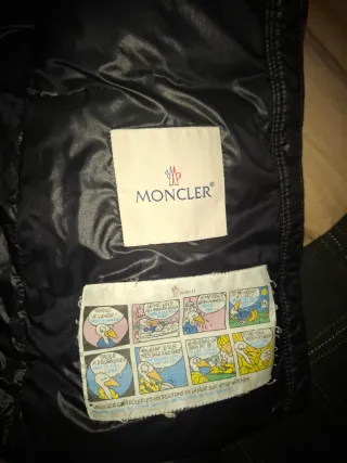 Cazadora Moncler Negra
