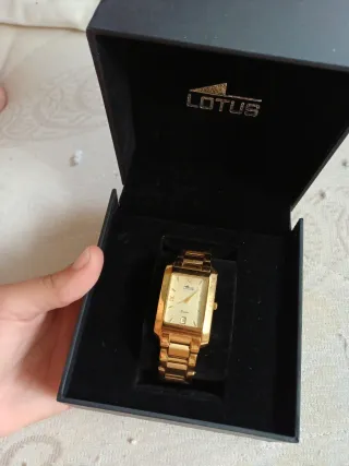Reloj Lotus Dorado Caja Original