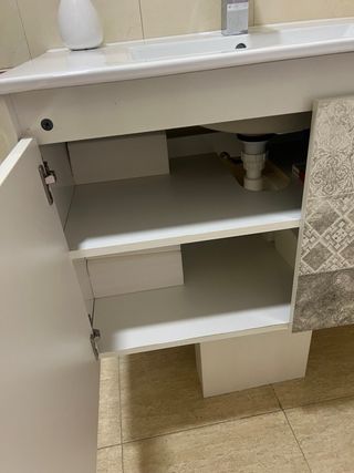 Mueble de baño con lavabo 