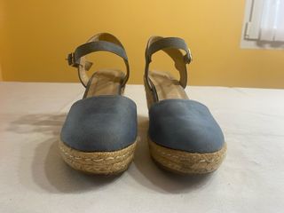 Sandalias cuña azul