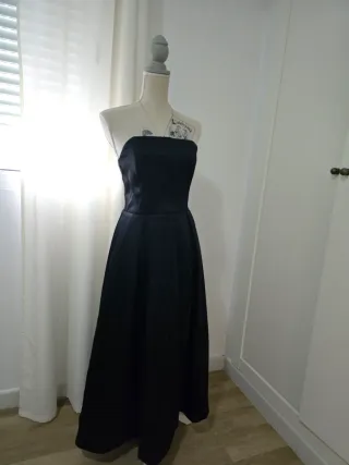 Vestido negro palabra de honor