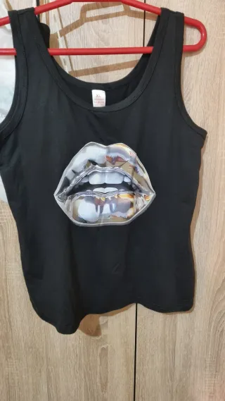Camiseta tirantes XL labios plateados