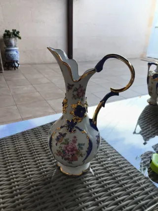 Jarrón de porcelana pintado a mano
Porce.portugal