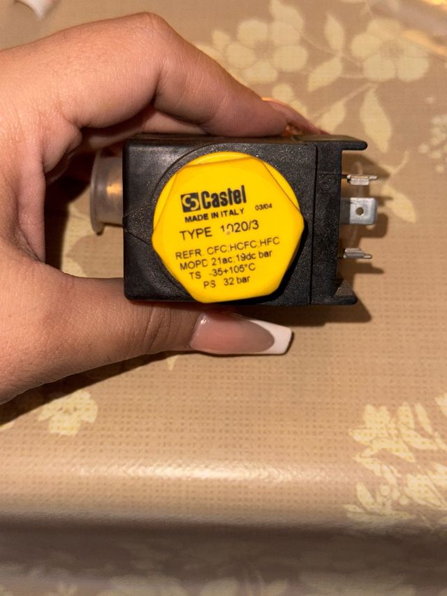 Válvula Solenoide Castel 1020/3