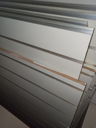 Panel expositor blanco