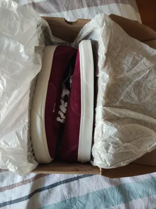 Zapatillas Vans Authentic Suede Burdeos