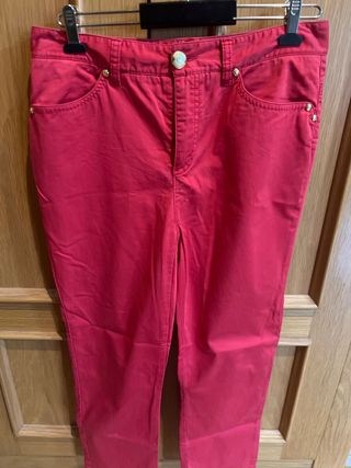 Pantalón rojo