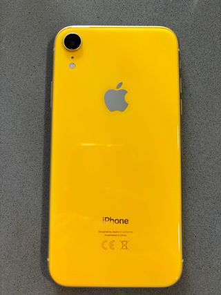 iPhone XR giallo