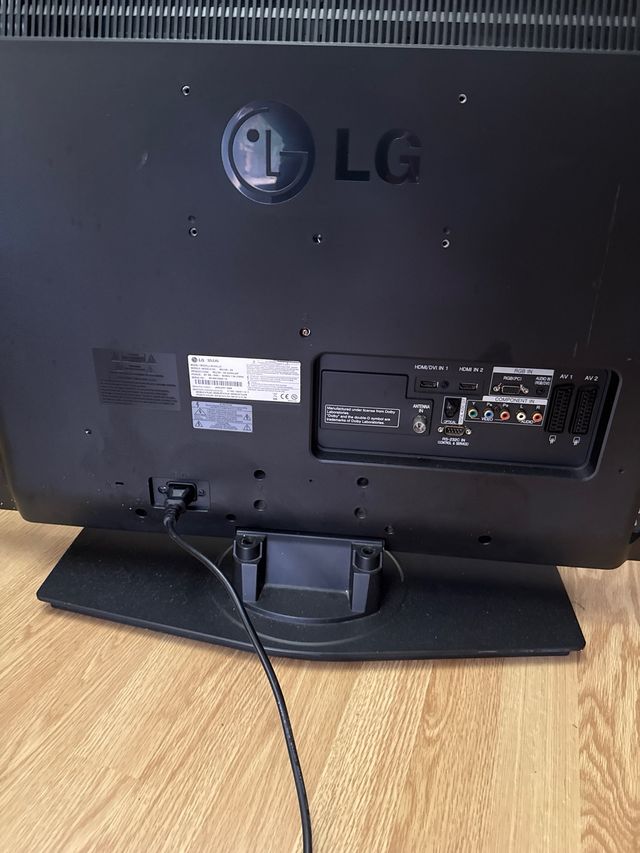 Televisor LG para piezas No funciona