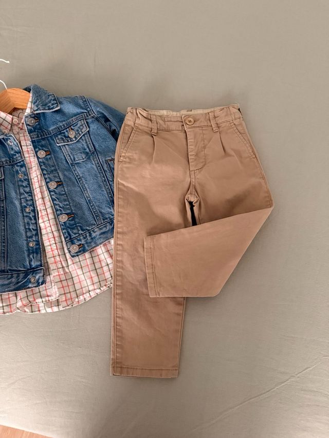 Conjunto Camisa Neck y Pantalón Niño GAP 3-4 Años
