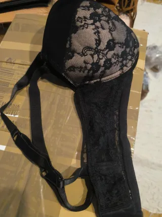 Sujetador negro con encaje