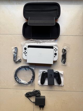 Nintendo Switch OLED Blanca. Accesorios + Garantía