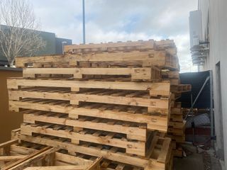 Palets de madera varios tamaños 5 eu la unidad