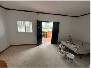 Chalet en venta en Carmona