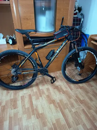 Bicicleta MTB 27.5