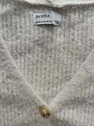 Cárdigan Bershka blanco XS