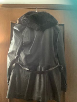 Giacca vera pelle nera con pelliccia