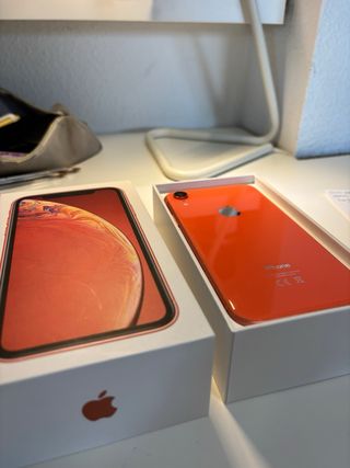 iPhone XR corallo