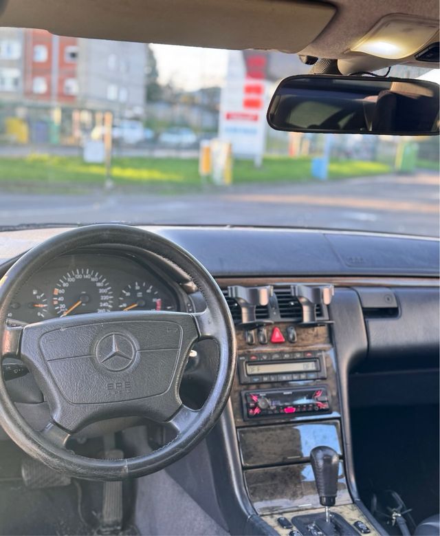 Mercedes-Benz W210 300TD 1997